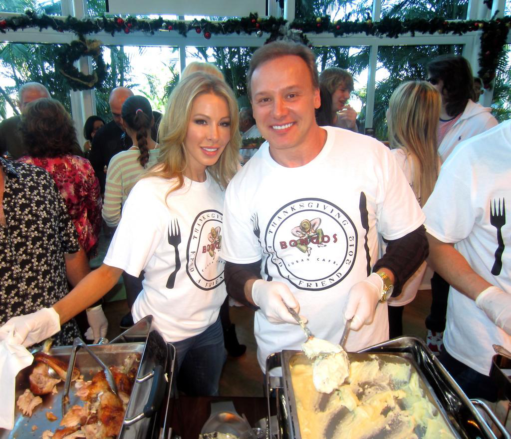 Lisa And Dr. Hochstein Lend A Hand At 4th Annual Thanksgiving Day Feed-A-Friend Dinner